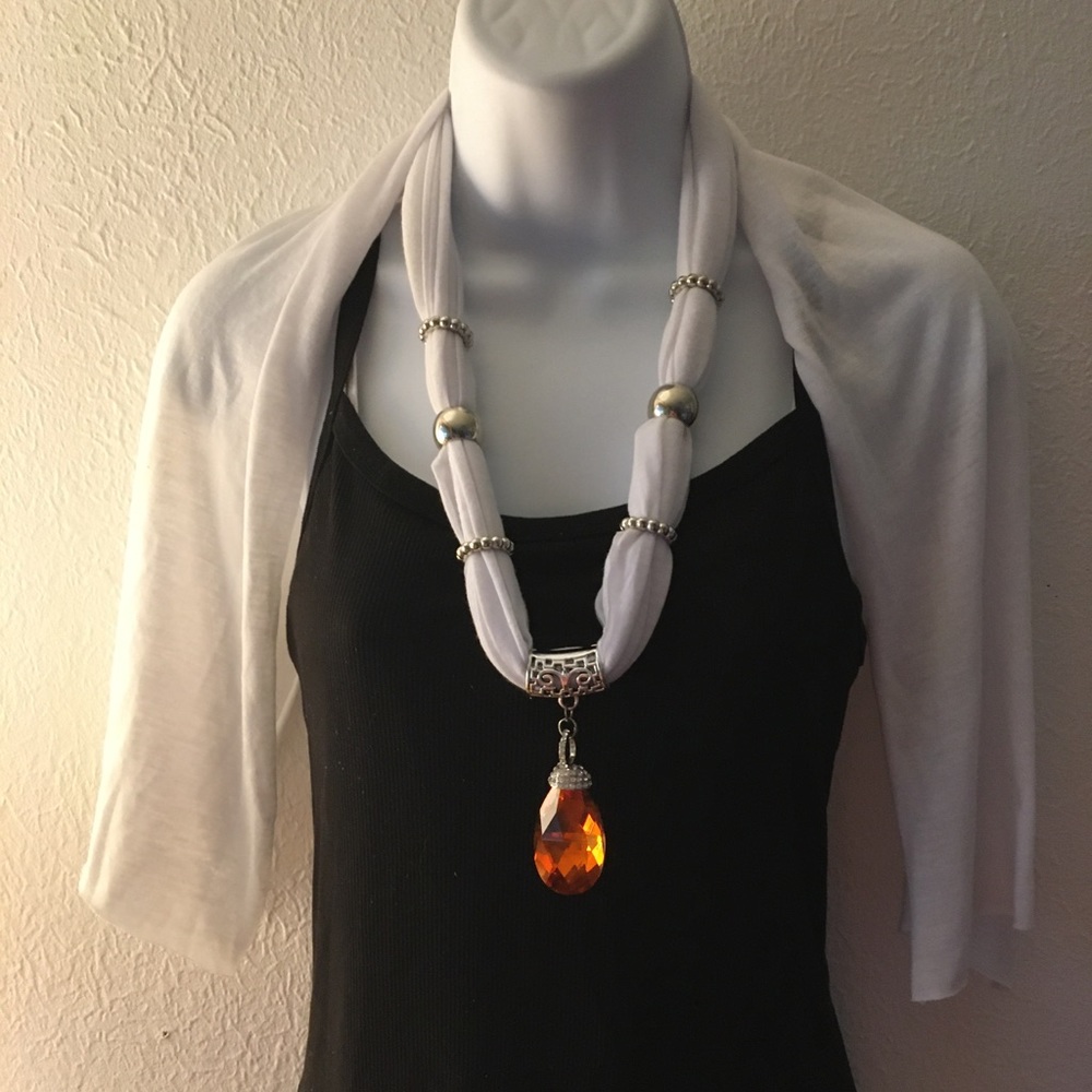 Jewelry scarf adjustable pieces make the scarf look different very beautiful